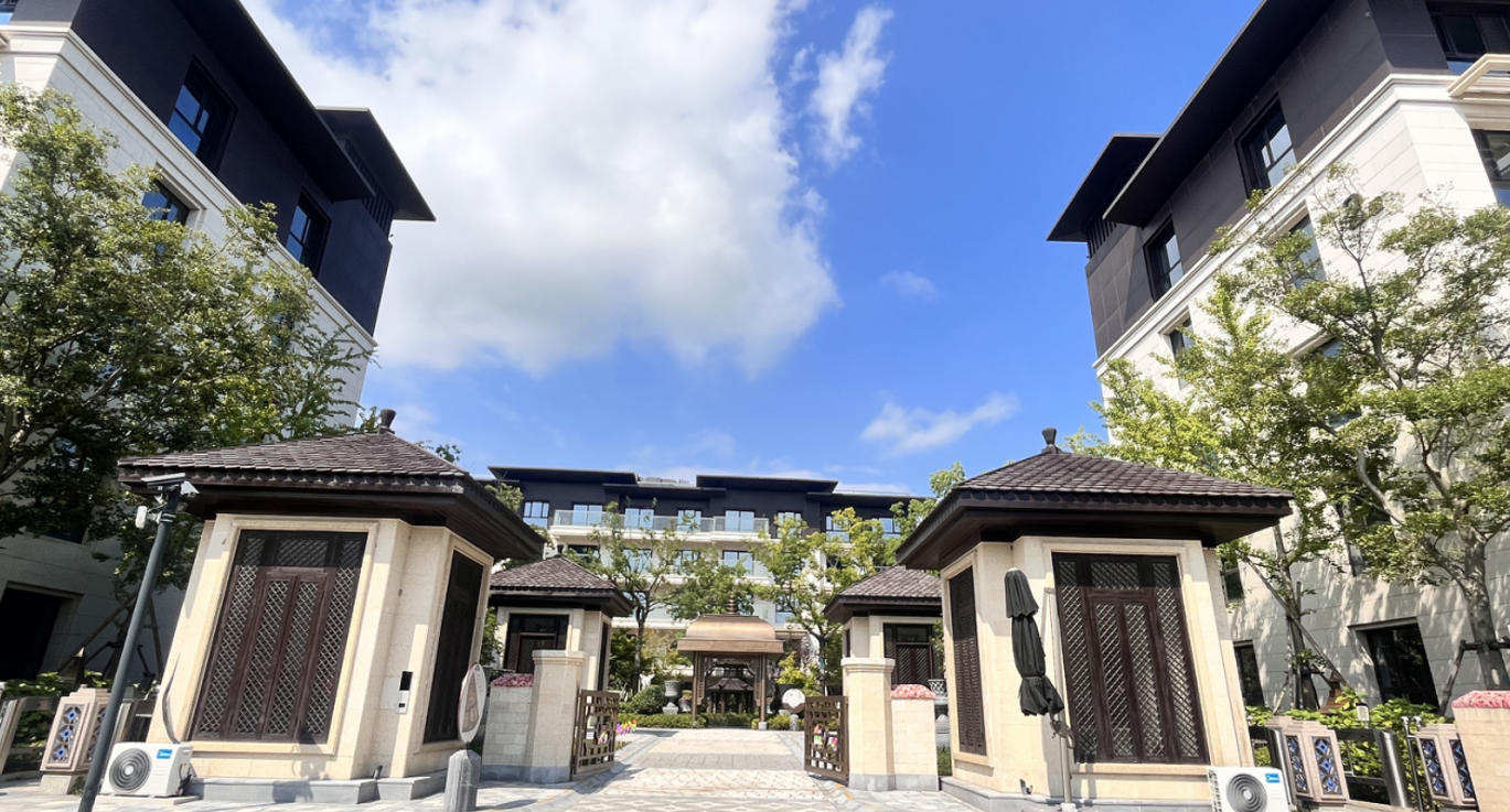 上海信澜天地C区澜溪康养公寓！地铁直达 + 10 万㎡园林，央企打造太安心，