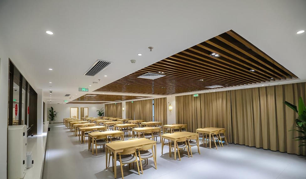 2025智能适老优化！11月上海城怡养护院最新地址门牌｜收费起价