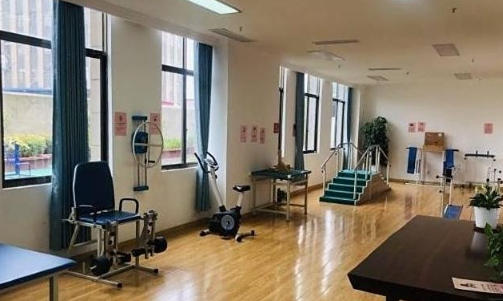 毗邻顾村公园！上海宝山沣德养老院地址-2025年11月收费价格更新