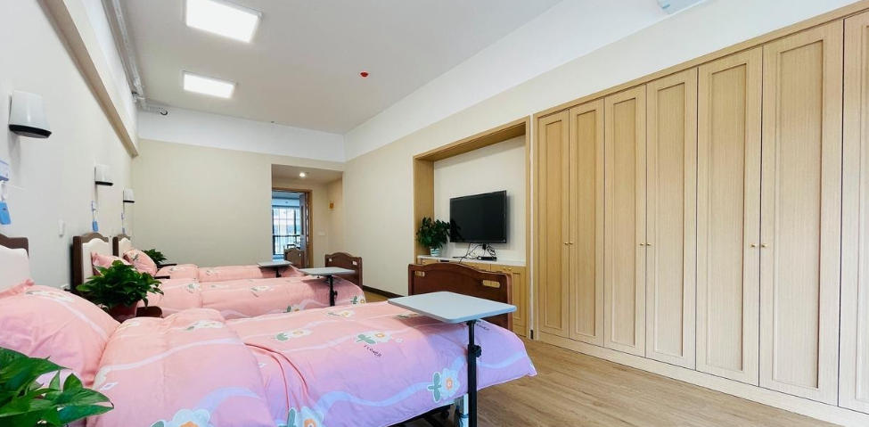 小帅实力测评探秘上海大场欢喜家养老院/地铁8分钟直达！宝山地址｜收费价格｜服务简介