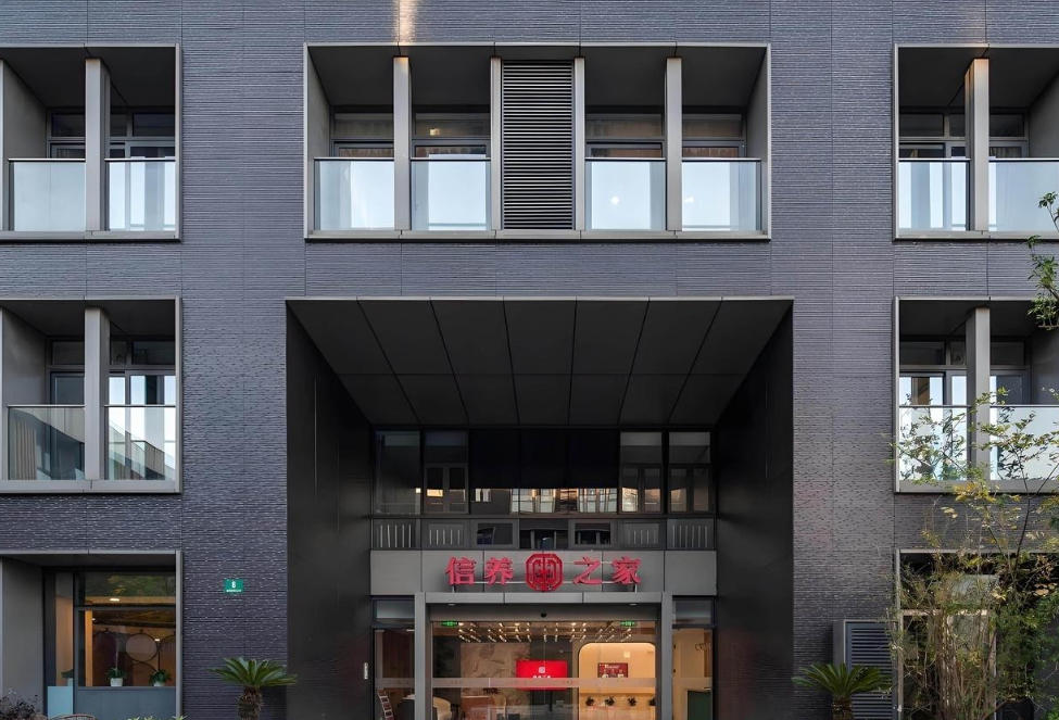 2025年11月最新版：信养之家宝山大场养老院收费报价表｜地址路况